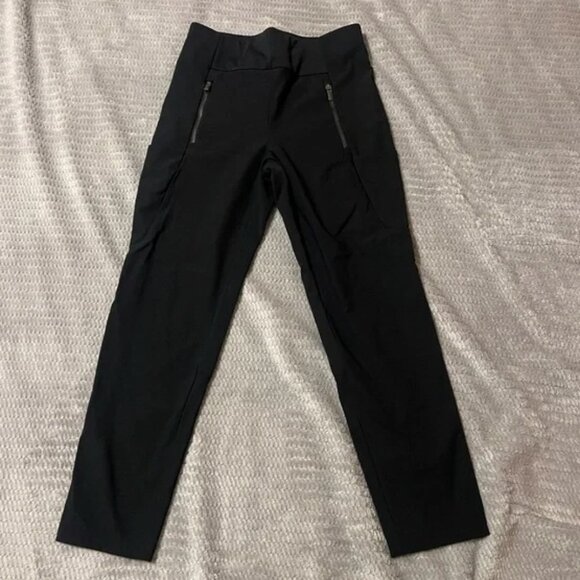 GUC- Athleta Headlands Hybrid Cargo Skinny Pant - Picture 1 of 5
